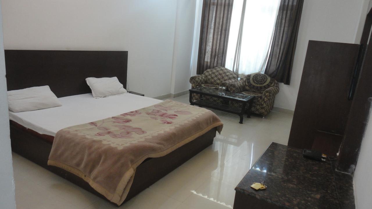 Hotel Satyartha Kāthgodām Exterior foto