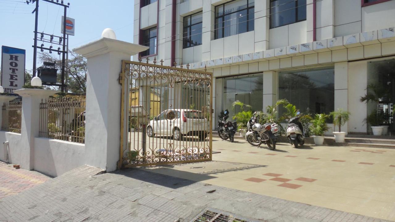 Hotel Satyartha Kāthgodām Exterior foto