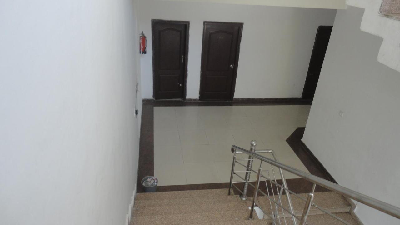 Hotel Satyartha Kāthgodām Exterior foto